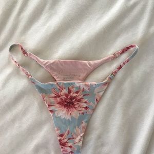 FRANKIES BIKINI BOTTOM- Skimpy bottoms.